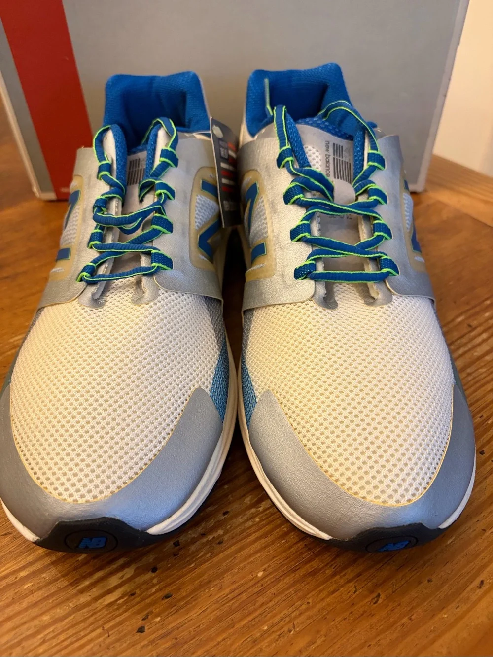 New Balance Men’s White, Blue & Silver Athletic Running Shoes
